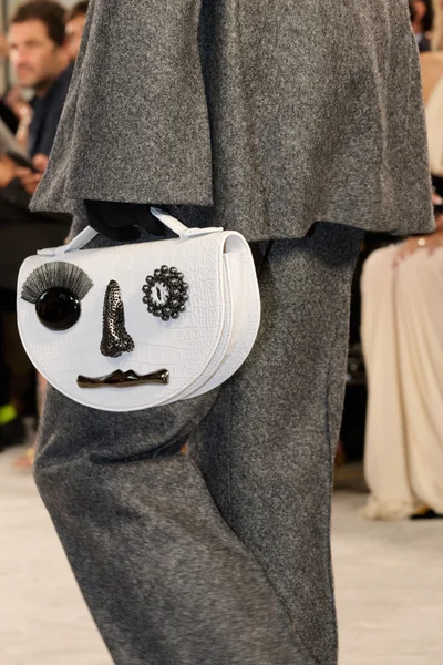 Look 30